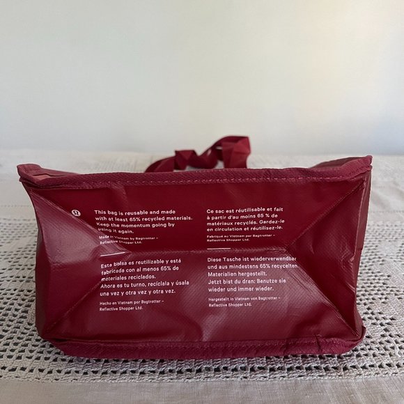 Lululemon red ombre logo holiday small reusable tote bag rare - Picture 6 of 6